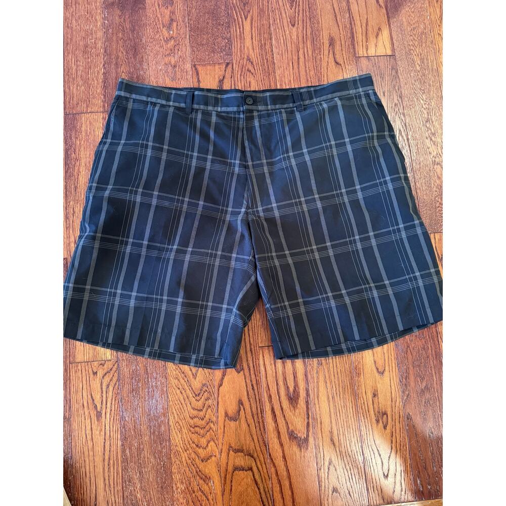 PGA Tour Men’s 42 Shorts Lightweight Polyester Black Plaid Golf Activewear